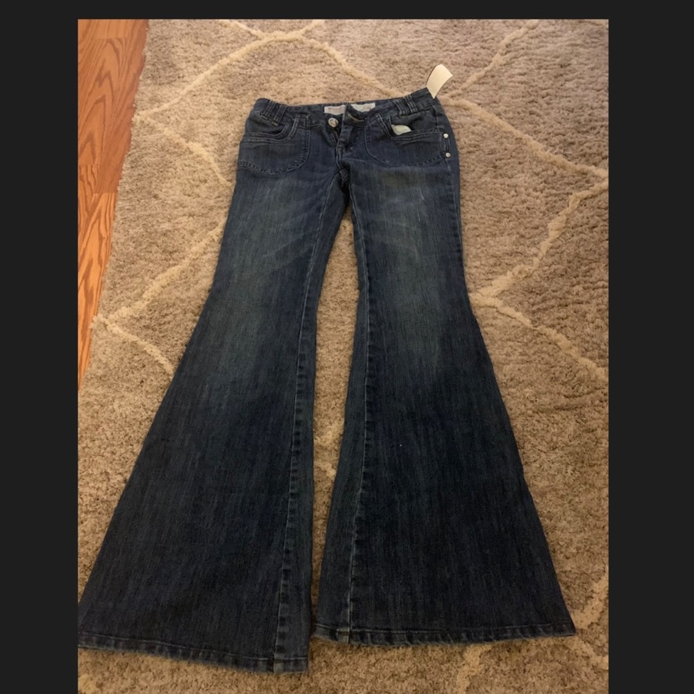 Mossimo Size 3 Bellbottom Jeans